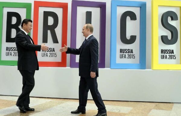 BRICS đã ra mắt hệ thống thanh toán BRICS Thách thức đồng đô la Mỹ